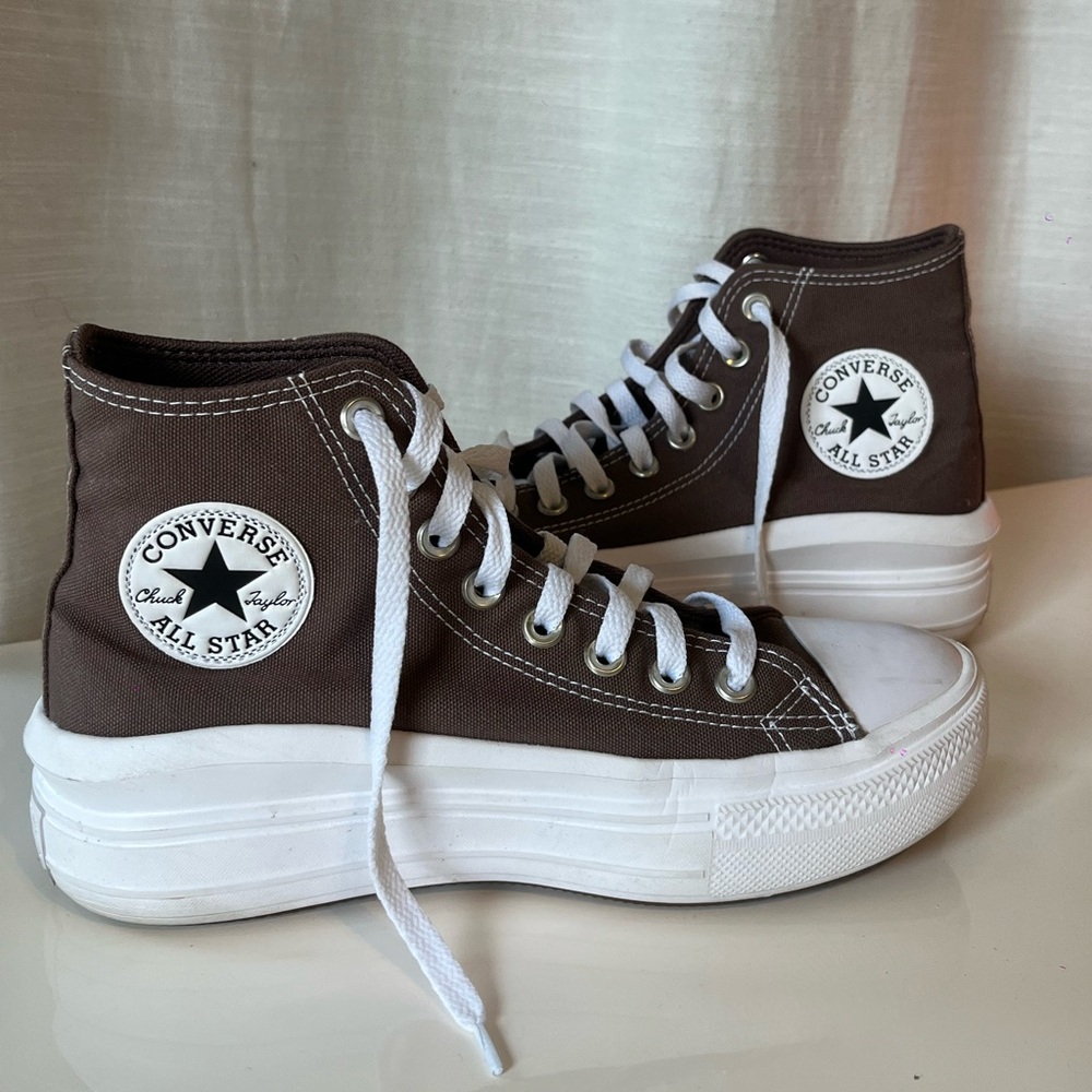 Converse High Top Sneakers Brown and White - Picture 6 of 7